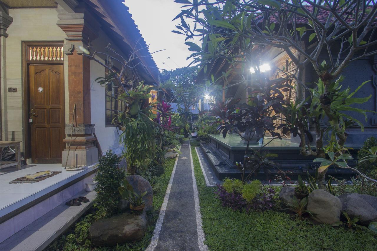 Отель Nang Ade House Убуд Экстерьер фото