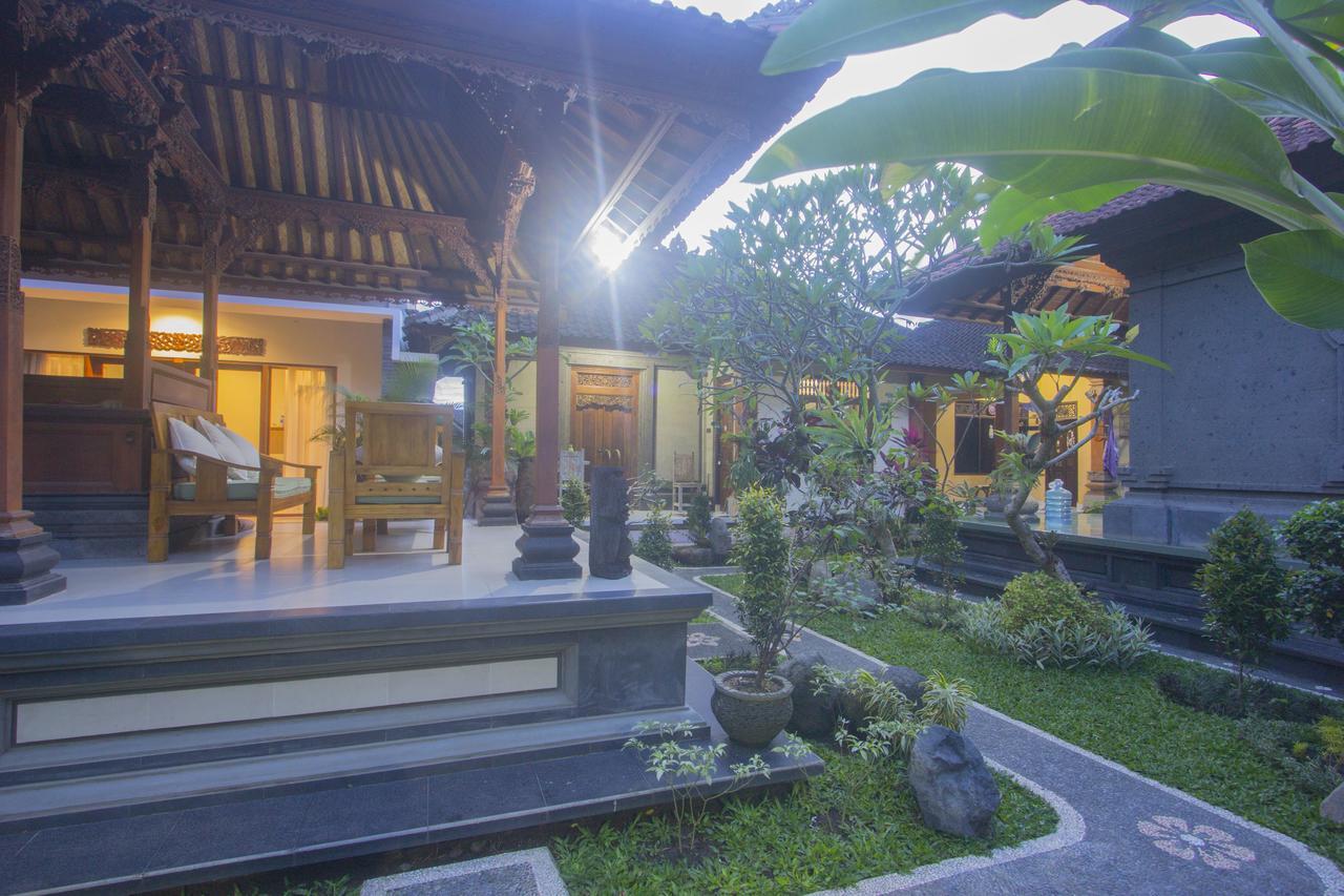 Отель Nang Ade House Убуд Экстерьер фото